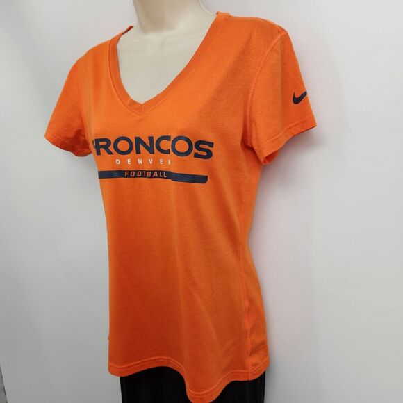 Denver Broncos Football T-Shirt Nike NFL Womens Small Short Sleeve V-Neck Orange - Picture 3 of 6